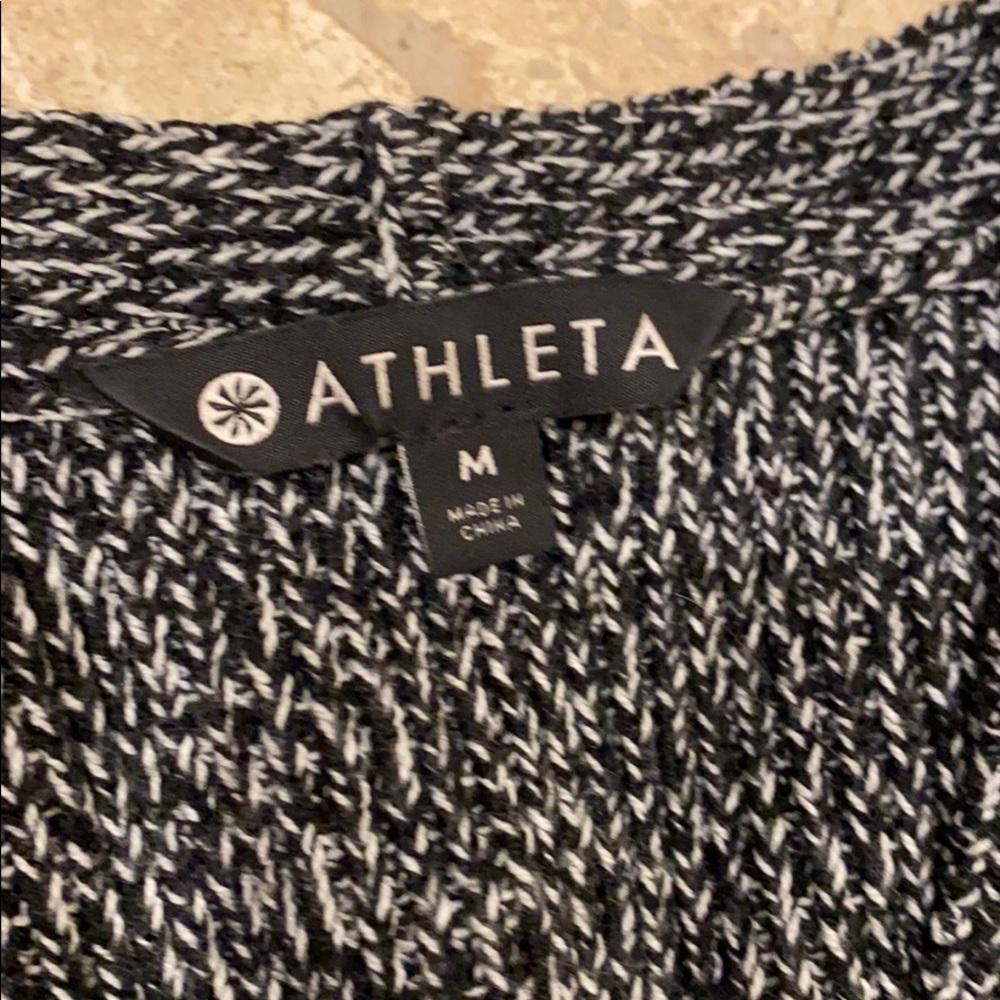 Athleta sweater size medium